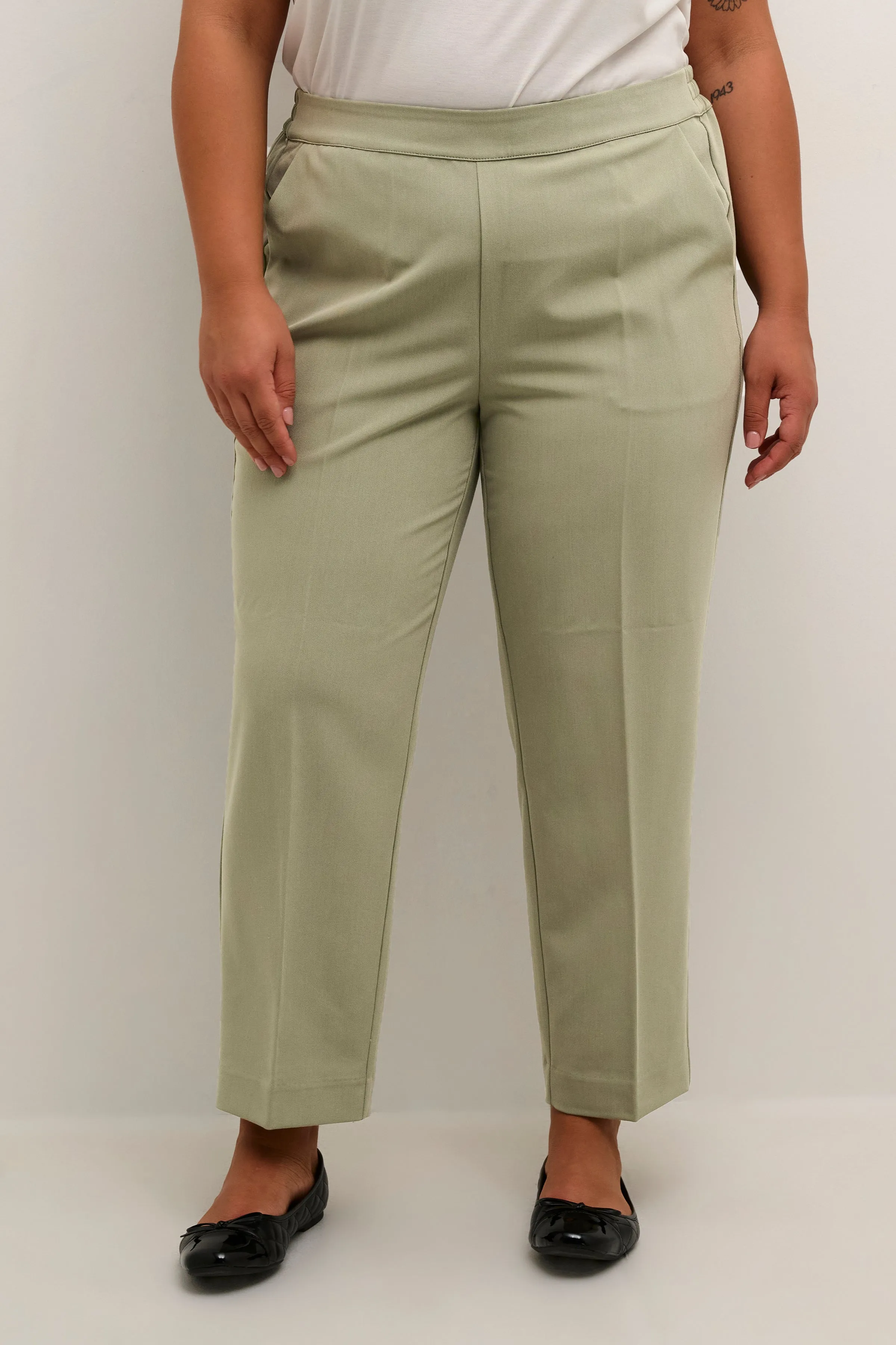 Kaffe Curve Sakira Crop Trousers in Vetiver