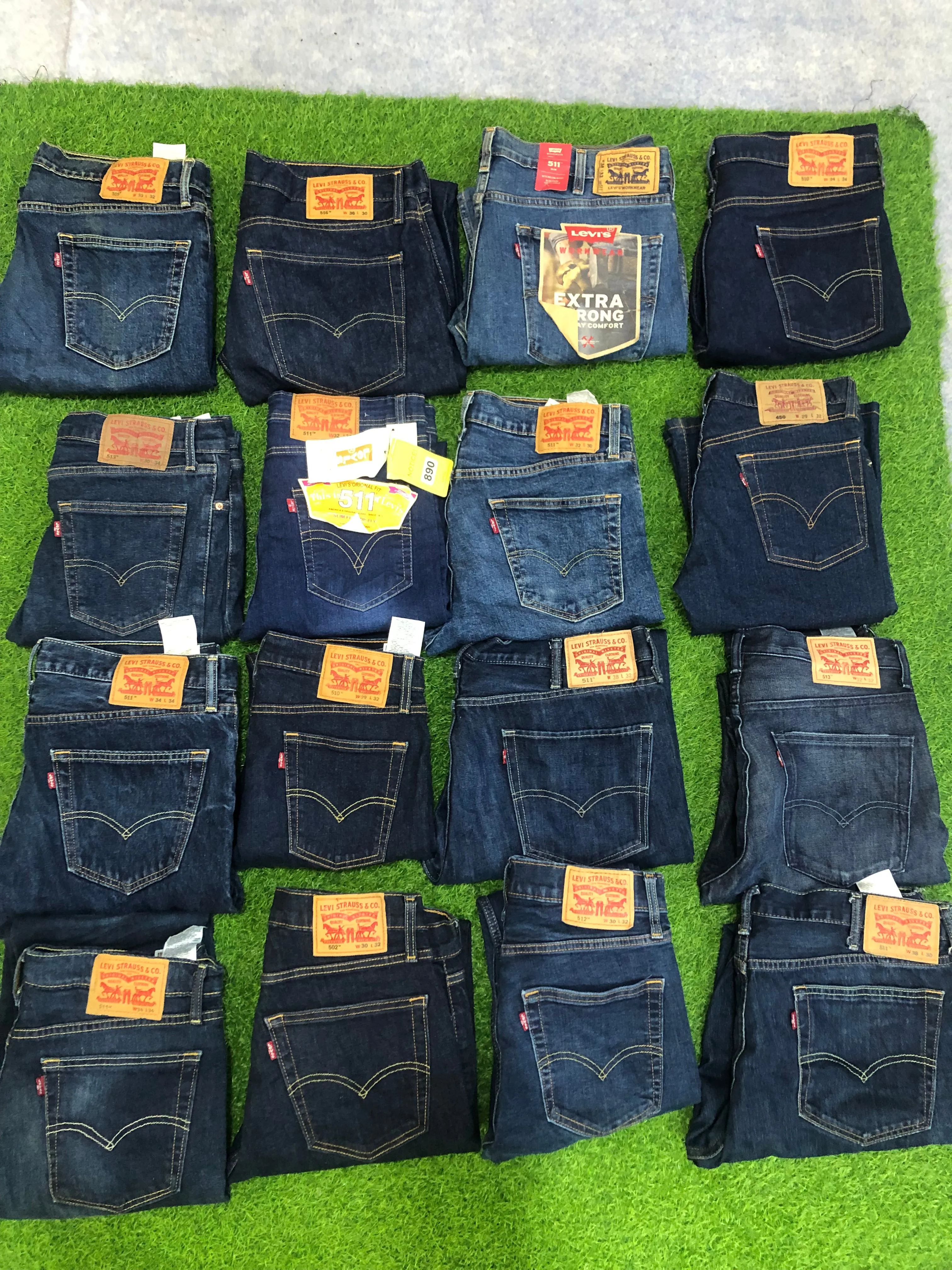 Levi's Jeans mixed numbers 50 Pcs Grade A